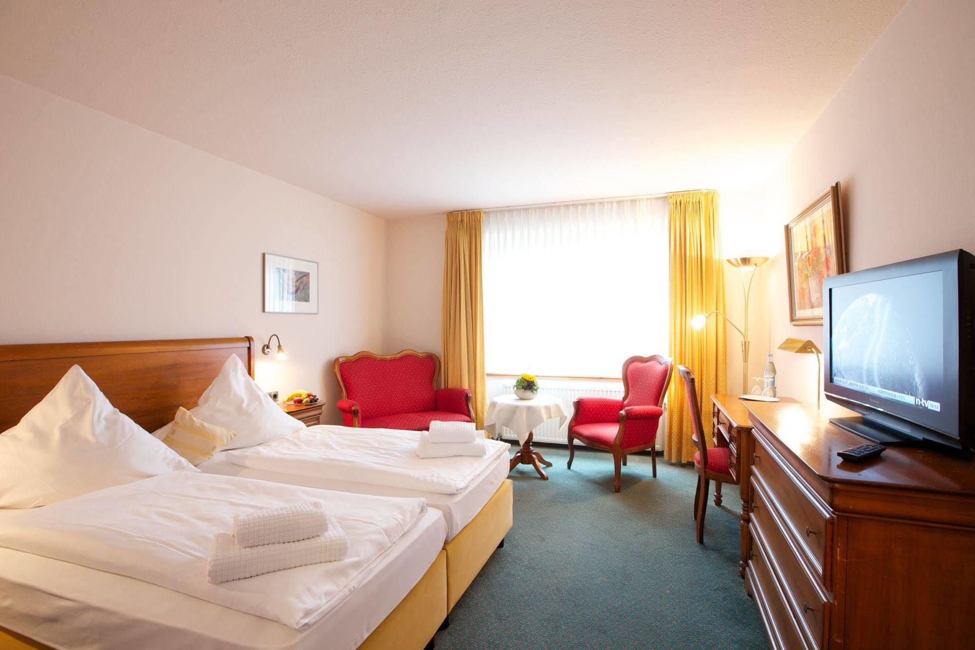 Hotel Weinbek à Fockbek Extérieur photo